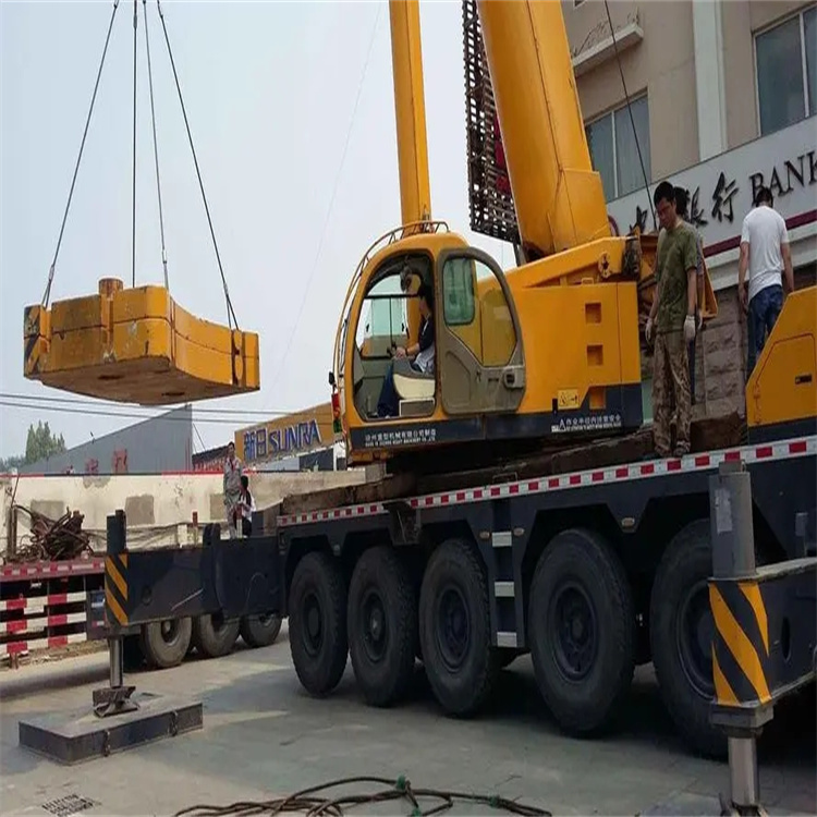 东源当地吊车出租|机器吊装|75吨|工厂搬迁服务